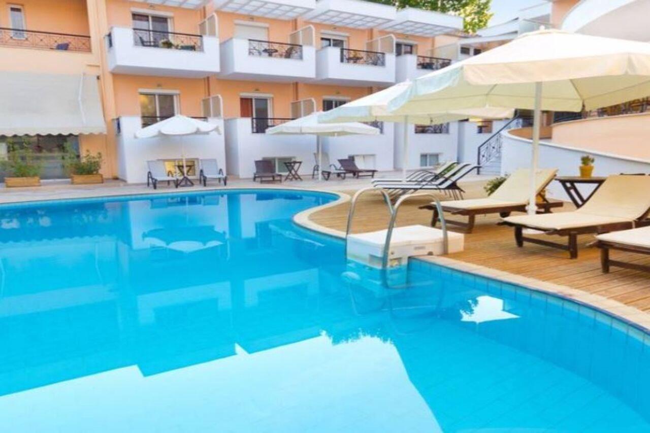 לימנאס Filia Hotel And Apartments מראה חיצוני תמונה